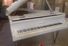 Sơn đàn piano Yamaha G3 màu trắng